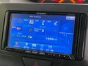 Ｌ　ＳＡ　衝突軽減装置　禁煙車　ＳＤナビ　ＥＴＣ　Ｂｌｕｅｔｏｏｔｈ　両側スライドドア　ＣＤ／ＤＶＤ再生　地デジ　盗難防止装置　プライバシーガラス　アイドリングストップ　ベンチシート　横滑防止装置（45枚目）