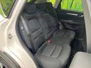 後部座席も気になるようなキズ・汚れやへたり等、大きなダメージはなく、良好な状態です。