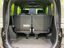 普段のお買い物や通勤、送迎等に十分な荷室スペースを確保しております。サードシートを倒すと、大きな荷物の積載も可能です♪