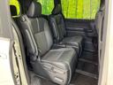後部座席も気になるようなキズ・汚れやへたり等、大きなダメージはなく、良好な状態です。