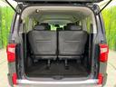 普段のお買い物や通勤、送迎等に十分な荷室スペースを確保しております。サードシートを倒すと、大きな荷物の積載も可能です♪