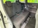 後部座席も気になるようなキズ・汚れやへたり等、大きなダメージはなく、良好な状態です。