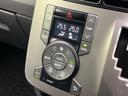 ヴォクシー ＺＳ　煌ＩＩ　両側電動スライド　純正ナビ　ＥＴＣ　禁煙車　パドルシフト　ＨＩＤヘッド　オートライト　スマートキー　デュアルエアコン　ＣＤ／ＤＶＤ再生　盗難防止システム　電動格納ミラー（7枚目）