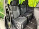 後部座席も気になるようなキズ・汚れやへたり等、大きなダメージはなく、良好な状態です。
