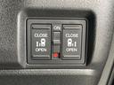 N-BOXカスタム ブラックスタイル 両側電動スライド 禁煙車 衝突軽減装置 レーダークルーズ シートヒーター コーナーセンサー スマートキー LEDヘッドライト オートライト オートエアコン ステアリングスイッチ 電動格納ミラー 中古車画像_3