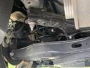 お車を安心してお乗りいただく為には、足回りの定期点検が欠かせません。サービスサポート（有償保証）では無料点検もご提供しており、安心のカーライフをお過ごしいただけるサポート体制が整っています。