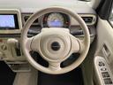 インテリアに合わせたデザインのステアリングは、運転される方のことも考え、運転しやすい形状、大きさです。是非一度、実際に触ってお確かめください。