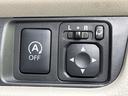 【電動格納ミラー】サイドミラーは電動格納式となっており、狭い駐車場でもキズがつくリスクを抑えられます。