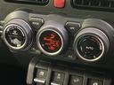 【オートエアコン】一度お好みの温度に設定すれば、車内の温度を検知し風量や温度を自動で調整。暑い…寒い…と何度もスイッチ操作をする必要はありません。快適な車内空間には必須の機能ですね♪