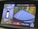 【アラウンドビューモニター】専用のカメラにより、上から見下ろしたような視点で360度クルマの周囲を確認することができます☆死角部分も確認しやすく、狭い場所での切り返しや駐車もスムーズに行えます。