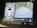 【アラウンドビューモニター】専用のカメラにより、上から見下ろしたような視点で360度クルマの周囲を確認することができます☆死角部分も確認しやすく、狭い場所での切り返しや駐車もスムーズに行えます。
