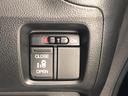 【パワースライドドア】スマートキーや運転席のスイッチでスライドドアの開閉が可能♪電動だから力を入れてドアを開ける必要が無く、小さいお子様でも、重い荷物を持っている時もラクに開け閉めできます♪