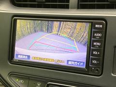 【バックカメラ】駐車時に後方がリアルタイム映像で確認できます。大型商業施設や立体駐車場での駐車時や、夜間のバック時に大活躍！運転スキルに関わらず、今や必須となった装備のひとつです！ 4