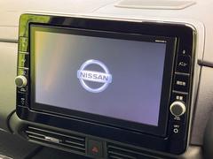【純正ナビ】人気の純正ナビを装備。オーディオ機能も充実しており、Ｂｌｕｅｔｏｏｔｈ接続すればお持ちのスマホやＭＰ３プレイヤーの音楽を再生可能！毎日の運転がさらに楽しくなります！！ 6