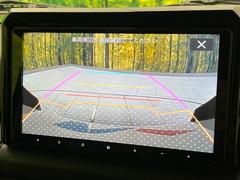 【バックカメラ】駐車時に後方がリアルタイム映像で確認できます。大型商業施設や立体駐車場での駐車時や、夜間のバック時に大活躍！運転スキルに関わらず、今や必須となった装備のひとつです！ 5