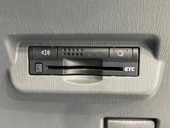 【ＥＴＣ】高速道路の料金所をストレスなく通過！話題のスポットやサービスエリアに多い「スマートIntercooler」利用時は必須のアイテムです。当店でセットアップを実施、ご納車当日からすぐにご利用いただけます！ 5