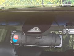 【ホンダセンシング】走行中に前方の車両等を認識し、衝突しそうな時は警報とブレーキで衝突回避と被害軽減をアシスト。より安全にドライブをお楽しみいただけます。 6