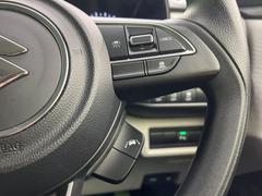 �ڥ����ץƥ��֥��롼������ȥ�����۹�®ƻϩ�Ǥ�Ĺ��Υ���Ԥ��ڤˡ�����ư��®�٤��ݤĥ��롼������ȥ����뤬�����ͷڸ������ƥ��Ϣ�Ȥ��������μ�ξ���Τ��Ƽִ֤��ݤĤ褦��®��Ĵ�ᤷ�Ƥ���ޤ����� 4