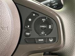 �ڥ����ץƥ��֥��롼������ȥ�����۹�®ƻϩ�Ǥ�Ĺ��Υ���Ԥ��ڤˡ�����ư��®�٤��ݤĥ��롼������ȥ����뤬�����ͷڸ������ƥ��Ϣ�Ȥ��������μ�ξ���Τ��Ƽִ֤��ݤĤ褦��®��Ĵ�ᤷ�Ƥ���ޤ����� 6