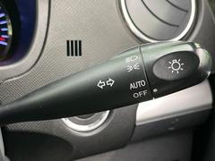 �ڥ����ȥ饤�ȡۼ�������뤵�˱����Ƽ�ư�ǥإåɥ饤�Ȥ��������������Ǥ��뵡ǽ�Ǥ����饤�Ȥ��դ�˺�졦�ä�˺��ʤɤ�̵���ʤꡢ��������ͼ�������Ԥ�¿����ȥ�ͥ��̲���������Ǥ��͢� 5