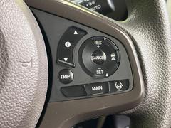 �ڥ����ץƥ��֥��롼������ȥ�����۹�®ƻϩ�Ǥ�Ĺ��Υ���Ԥ��ڤˡ�����ư��®�٤��ݤĥ��롼������ȥ����뤬�����ͷڸ������ƥ��Ϣ�Ȥ��������μ�ξ���Τ��Ƽִ֤��ݤĤ褦��®��Ĵ�ᤷ�Ƥ���ޤ����� 6