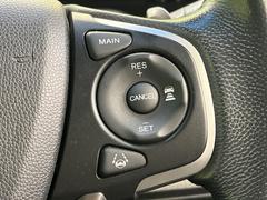 �ڥ����ץƥ��֥��롼������ȥ�����۹�®ƻϩ�Ǥ�Ĺ��Υ���Ԥ��ڤˡ�����ư��®�٤��ݤĥ��롼������ȥ����뤬�����ͷڸ������ƥ��Ϣ�Ȥ��������μ�ξ���Τ��Ƽִ֤��ݤĤ褦��®��Ĵ�ᤷ�Ƥ���ޤ����� 6