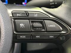 �ڥ졼�������롼������ȥ�����۹�®ƻϩ�Ǥ�Ĺ��Υ���Ԥ��ڤˡ�����ư��®�٤��ݤĥ��롼������ȥ����뤬�����ͷڸ������ƥ��Ϣ�Ȥ��������μ�ξ���Τ��Ƽִ֤��ݤĤ褦��®��Ĵ�ᤷ�Ƥ���ޤ����� 7