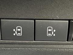 �ڥϥ󥺥ե꡼��ǽ�դ�ξ¦�ѥ���饤�ɥɥ��ۥ��饤�ɥɥ��β���­�������Ƥ��������ȡ���ưŪ�˥��饤�ɥɥ������Ĥ��ޤ�����ʪ��ξ�꤬�դ����ä����֤Ǥ⡢�ɥ��γ��Ĥ��Ǥ��ƤȤäƤ������� 6