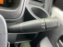 �ڥ����ȥ饤�ȡۼ�������뤵�˱����Ƽ�ư�ǥإåɥ饤�Ȥ��������������Ǥ��뵡ǽ�Ǥ����饤�Ȥ��դ�˺�졦�ä�˺��ʤɤ�̵���ʤꡢ��������ͼ�������Ԥ�¿����ȥ�ͥ��̲���������Ǥ��͢� 5