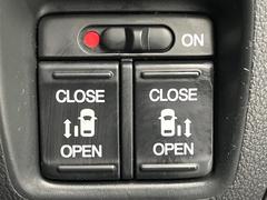 ��ξ¦�ѥ���饤�ɥɥ��ۥ��ޡ��ȥ����䱿ž�ʤΥ����å��Ǹ���ξ¦���饤�ɥɥ��γ��Ĥ���ǽ����ư�������Ϥ�����ƥɥ��򳫤���ɬ�פ�̵���������ʤ����ͤǤ��ñ�˳����Ĥ�Ǥ���Ŭ�Ǥ��� 3