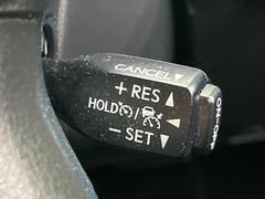 �ڥ졼�������롼������ȥ�����۹�®ƻϩ�Ǥ�Ĺ��Υ���Ԥ��ڤˡ�����ư��®�٤��ݤĥ��롼������ȥ����뤬�����ͷڸ������ƥ��Ϣ�Ȥ��������μ�ξ���Τ��Ƽִ֤��ݤĤ褦��®��Ĵ�ᤷ�Ƥ���ޤ����� 6