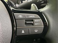 �ڥ����ץƥ��֥��롼������ȥ�����۹�®ƻϩ�Ǥ�Ĺ��Υ���Ԥ��ڤˡ�����ư��®�٤��ݤĥ��롼������ȥ����뤬�����ͷڸ������ƥ��Ϣ�Ȥ��������μ�ξ���Τ��Ƽִ֤��ݤĤ褦��®��Ĵ�ᤷ�Ƥ���ޤ����� 7