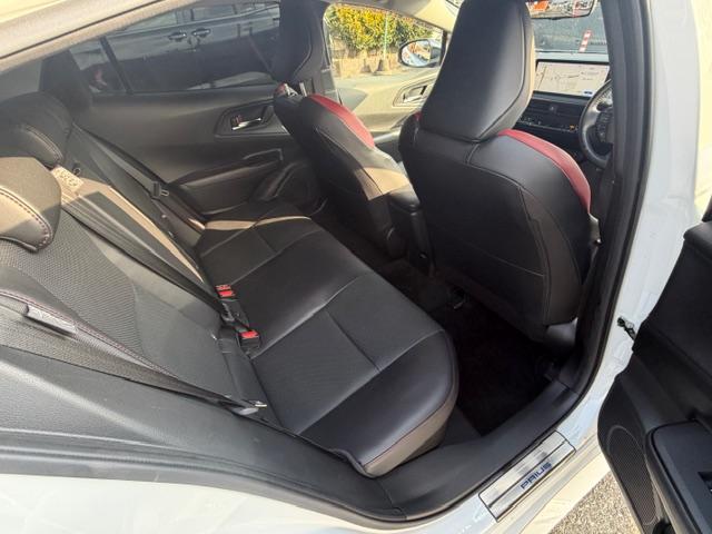 プリウス Ｚ　デジタルインナーミラー　ＢＳＭ　モデリスタエアロ　パワーバックドア　黒革シート　パノラマルーフ　置くだけ充電　モデリスタアルミホイール　ＥＴＣ２．０　シートヒーター　ハンドルヒーター（14枚目）