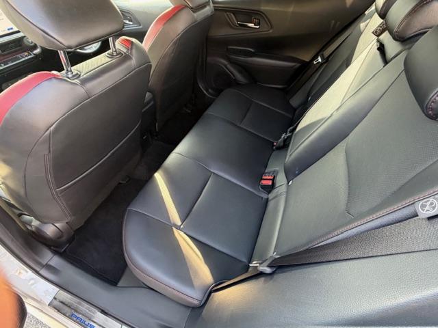 プリウス Ｚ　デジタルインナーミラー　ＢＳＭ　モデリスタエアロ　パワーバックドア　黒革シート　パノラマルーフ　置くだけ充電　モデリスタアルミホイール　ＥＴＣ２．０　シートヒーター　ハンドルヒーター（16枚目）