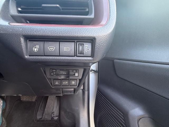 プリウス Ｚ　デジタルインナーミラー　ＢＳＭ　モデリスタエアロ　パワーバックドア　黒革シート　パノラマルーフ　置くだけ充電　モデリスタアルミホイール　ＥＴＣ２．０　シートヒーター　ハンドルヒーター（23枚目）