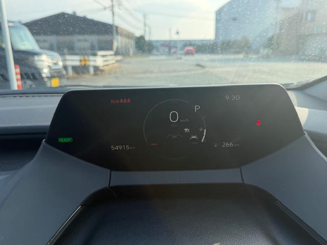 プリウス Ｚ　デジタルインナーミラー　ＢＳＭ　モデリスタエアロ　パワーバックドア　黒革シート　パノラマルーフ　置くだけ充電　モデリスタアルミホイール　ＥＴＣ２．０　シートヒーター　ハンドルヒーター（25枚目）