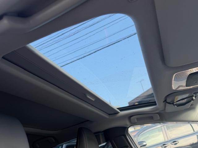 プリウス Ｚ　デジタルインナーミラー　ＢＳＭ　モデリスタエアロ　パワーバックドア　黒革シート　パノラマルーフ　置くだけ充電　モデリスタアルミホイール　ＥＴＣ２．０　シートヒーター　ハンドルヒーター（27枚目）