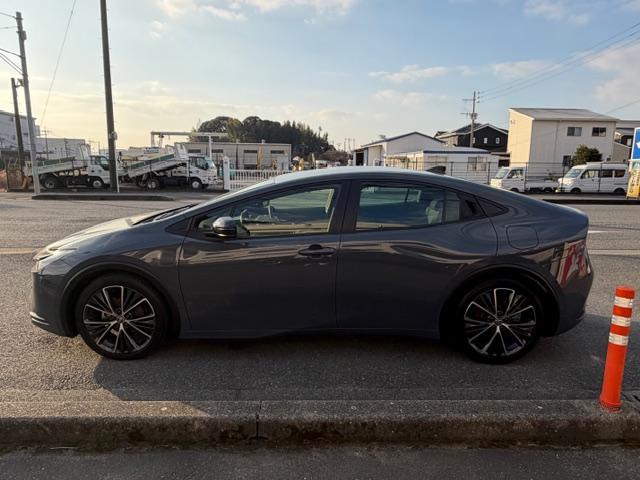 プリウス G 9インチディスプレイオーディオ フルセグTV バックカメラ ETC2.0 シートヒーター 純正19インチアルミホイール BSM PCS PDA RCTA RCD PKSB RSA クリアランスソナー(4枚目)