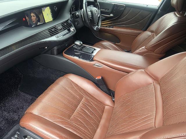LS LS500h エグゼクティブ モデリスタエアロF.S.R トランクスポイラー サンルーフ マークレビンソン リアエンターテイメント パワートランク デジタルインナーミラー ETC2.0 HUD フルセグTV 全方位モニター(16枚目)