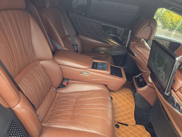 LS LS500h エグゼクティブ モデリスタエアロF.S.R トランクスポイラー サンルーフ マークレビンソン リアエンターテイメント パワートランク デジタルインナーミラー ETC2.0 HUD フルセグTV 全方位モニター(21枚目)