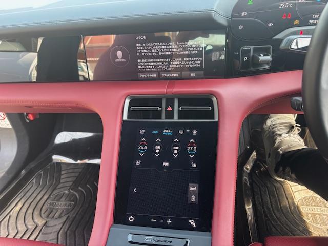 タイカン タイカン　ターボＳ　スポーツデザインＰＫＧ　カーボン　パワートランク　ＰＡＳＭ　エアサス　ＢＯＳＥ　パフォーマンスバッテリープラス　前後シートヒーター（16枚目）