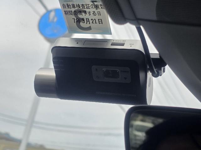 ポロ ＴＳＩ　Ｒライン　ＬＥＤヘッドライト　純正１７インチＡＷ　ＤＩＳＣＯＶＥＲＭＥＤＩＡナビ　アクティブインフォディスプレイ　ＥＴＣ　バックカメラ　前後ドラレコ　スペアキー　セーフティパッケージ　テクノロジーパッケージ（20枚目）