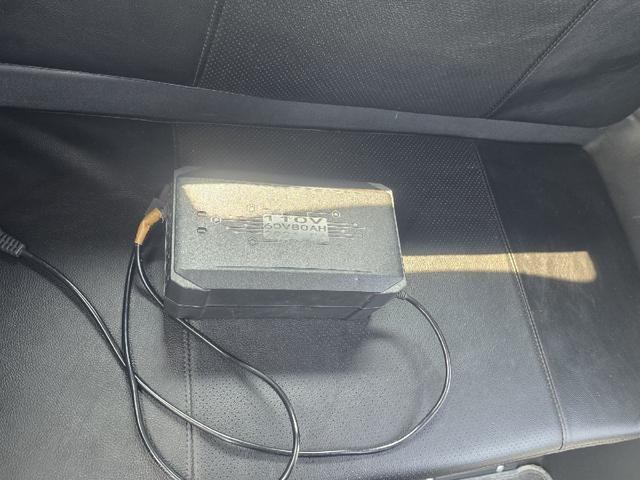 *その他 　Ｅ－ＭＯＩＩ　発電機搭載車両　コムス　電気自動車　キーレス　一人乗り　車検不要　車庫証明不要（14枚目）