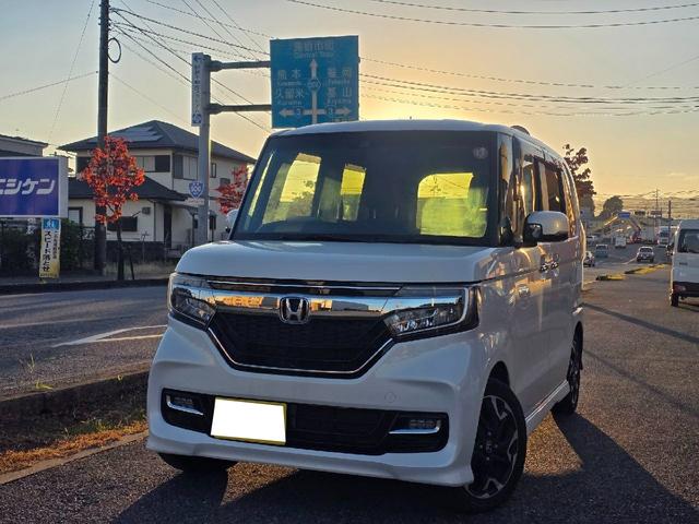 Ｎ－ＢＯＸカスタム 　Ｃｕｓｔｏｍ　Ｇ・Ｌ　ターボ　Ｈｏｎｄａ　ＳＥＮＳＩＮＧ　純正８インチナビ　バックカメラ　ＥＴＣ　フルセグＴＶ　両側パワースライドドア　１５インチアルミ　前後ドラレコ　ＬＥＤヘッドライト　シートヒータ（3枚目）
