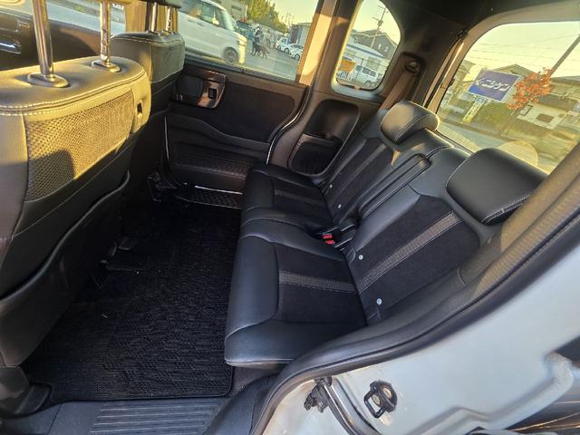 Ｎ－ＢＯＸカスタム 　Ｃｕｓｔｏｍ　Ｇ・Ｌ　ターボ　Ｈｏｎｄａ　ＳＥＮＳＩＮＧ　純正８インチナビ　バックカメラ　ＥＴＣ　フルセグＴＶ　両側パワースライドドア　１５インチアルミ　前後ドラレコ　ＬＥＤヘッドライト　シートヒータ（15枚目）