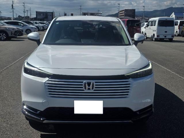 ヴェゼル ｅ：ＨＥＶ　Ｚ　ホンダコネクト９インチナビ　ＬＥＤヘッドライト　純正１８インチアルミ　ハーフレザーシート　ワンオーナー　スペアキー　パワーテールゲート　ブラインドスポットインフォメーション（2枚目）