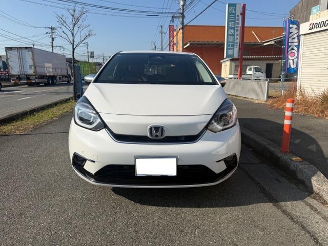 フィット ｅ：ＨＥＶリュクス　純正前後ドラレコ　フルセグＴＶ　バックカメラ　ＥＴＣ　スマートキー×２ＧＰＳレーダー　ワンオーナー（3枚目）