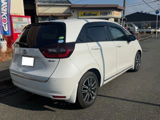 フィット ｅ：ＨＥＶリュクス　純正前後ドラレコ　フルセグＴＶ　バックカメラ　ＥＴＣ　スマートキー×２ＧＰＳレーダー　ワンオーナー（7枚目）