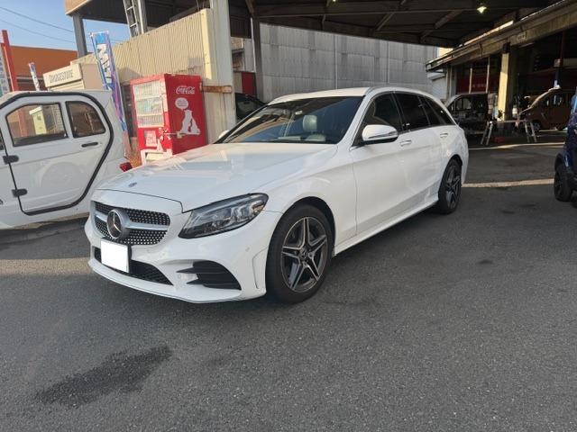 Ｃクラスステーションワゴン Ｃ２２０ｄ　ステーションワゴンローレウスエディション　純正ナビ　バックカメラ　アンビエントライト　ＥＴＣ　ディーゼルエンジン　黒革シート　ＴＶキット（2枚目）