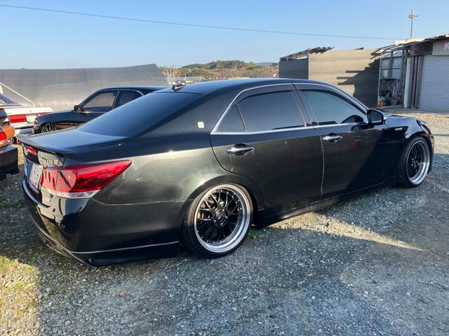 クラウンハイブリッド 　ローダウン　社外１９インチアルミ　レザーインテリア　電動シート　シートヒーター　ナビ　フルセグＴＶ　バックカメラ　ドライブレコーダー（9枚目）